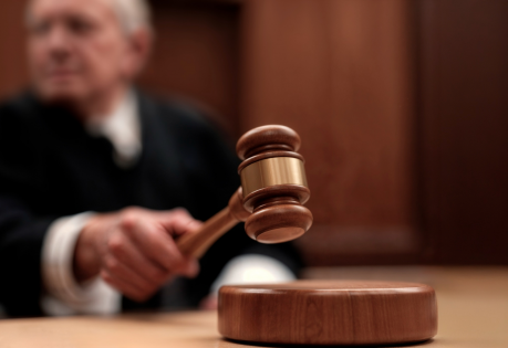 Ajutorul public judiciar: cum functioneaza si cine poate beneficia