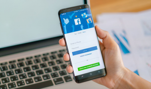 Un comentariu publicat pe Facebook i-a adus un dosar penal: ce a scris despre magistrati