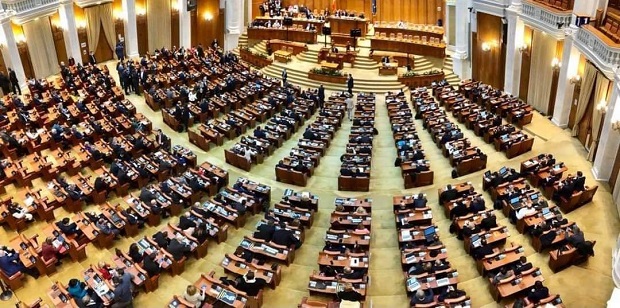 Parlamentarii, pedepsiti mai aspru pentru vot multiplu