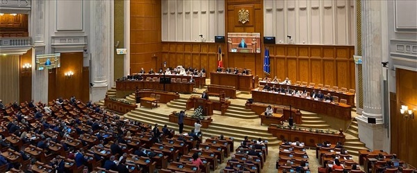 Presedintii camerelor Parlamentului au convocat plenul reunit pentru citirea motiunii de cenzura