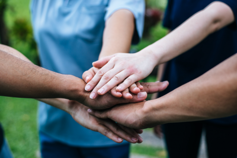 Voluntariat in Romania: reguli noi, sanctiuni mai mari